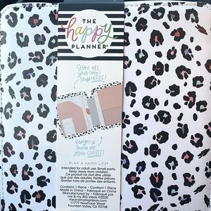 BNWT - The Happy Planner Leopard Zip Folio 💖